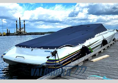 Formula 353 Fast Tech Motorboot 2000, mit Mercury Mercruiser Mag 496 motor, Finland