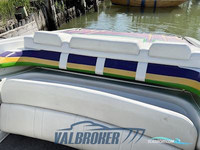 Formula 353 Fast Tech Motorboot 2000, mit Mercury Mercruiser MAG 496 motor, Finland