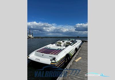 Formula 353 Fast Tech Motorboot 2000, mit Mercury Mercruiser Mag 496 motor, Finland