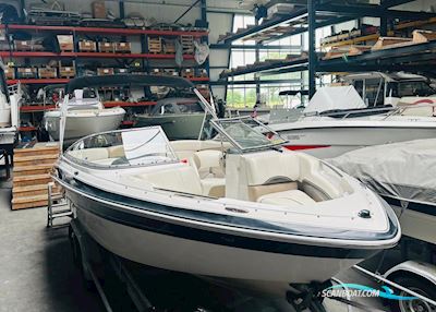 Four Winns  200 Horizon Bowrider Motorboot 2006, mit Volvo Penta  motor, Niederlande