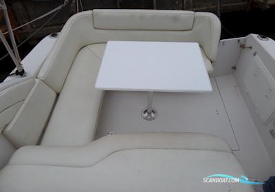 Four Winns 238 Vista Motorboot 1999, mit Volvo motor, Frankreich