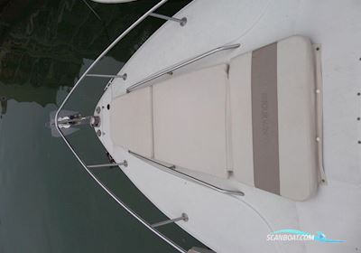 Four Winns 238 Vista Motorboot 1999, mit Volvo motor, Frankreich