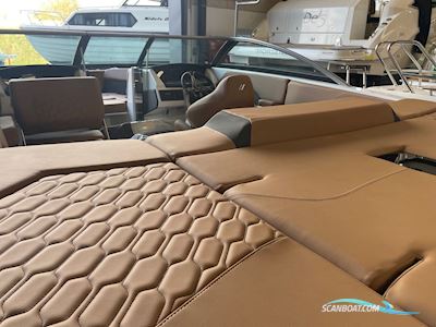 Four Winns H2 Motorboot 2025, mit Mercruiser motor, Dänemark