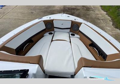 Four Winns H210 Motorboot 2020, mit Volvo Penta V6 motor, England