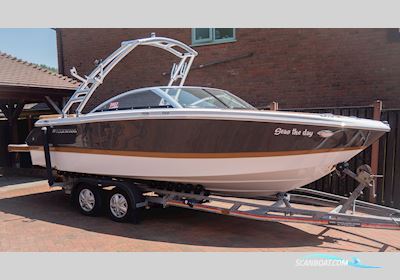 Four Winns H210 Motorboot 2021, mit Volvo Penta motor, England