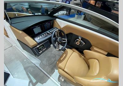 Four Winns H6 Outboard Bowrider Motorboot 2024, Niederlande