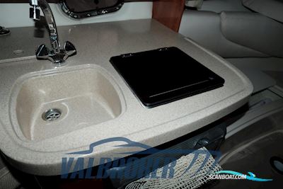 Four Winns Vista 248 Motorboot 2004, mit Volvo Penta 5GXi motor, Italien