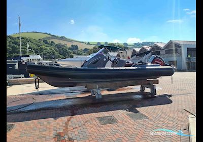 GRAND 850 Motorboot 2018, mit Evinrude motor, England