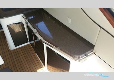 Galeon 385 Hts Motorboot 2011, mit Cummins 4.2 Joystick motor, Spanien