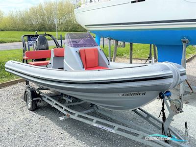 Gemini 650 Motorboot 2016, mit Suzuki motor, England