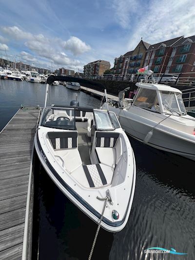 Glastron GT 185 Motorboot 2017, mit Yamaha motor, England