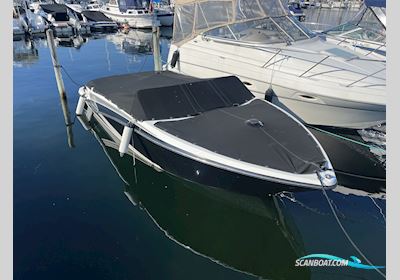 Glastron GT 205 Limited (2021) Motorboot 2021, mit Mercruiser 4.5 V6 motor, Dänemark