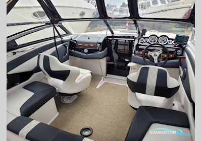 Glastron GT 229 Motorboot 2016, Niederlande