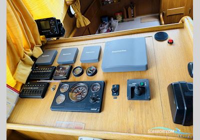 Gruno 38 Motorboot 2002, mit Vetus Deutz Dta43A motor, Deutschland