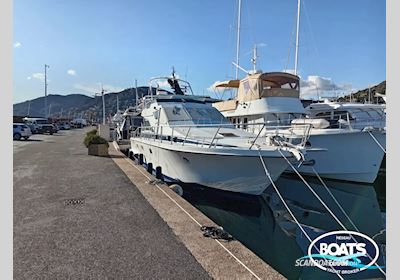 Guy Couach  1401 fly Motorboot 1991, mit iveco  motor, Frankreich