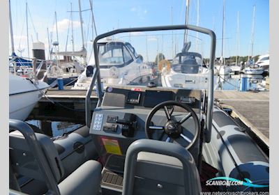 Highfield Patrol 700 Motorboot 2022, mit Honda motor, England