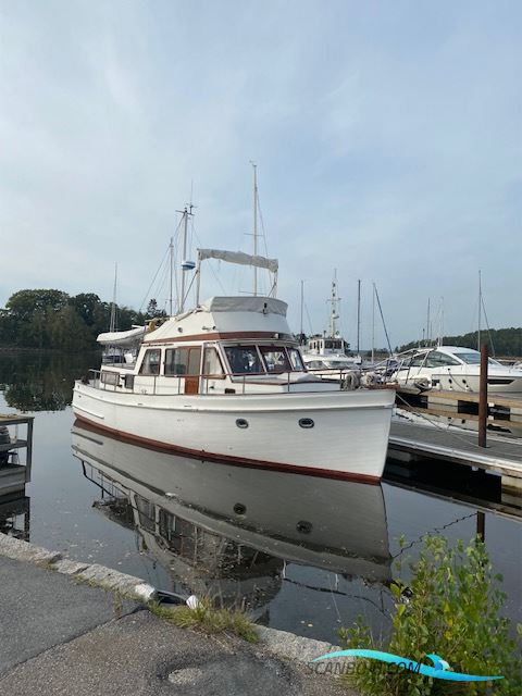 Hiptimco Motorboot 1979, mit 2 st Ford Lehmann 6-cylindriga dieselmotorer på 120 hk vardera motor, Sweden