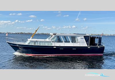 Hooveld Kruiser 9.80 OK Motorboot 1980, mit Peugeot Indenor motor, Niederlande
