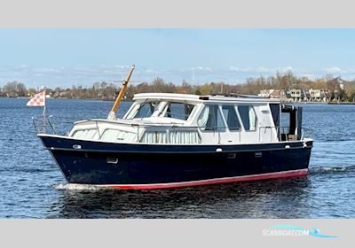 Hooveld Kruiser 9.80 OK Motorboot 1980, mit Peugeot Indenor motor, Niederlande