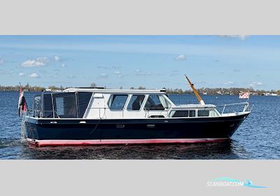 Hooveld Kruiser 9.80 OK Motorboot 1980, mit Peugeot Indenor motor, Niederlande
