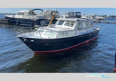 Hooveld Kruiser 980 OK Motorboot 1980, mit Peugeote Indenor motor, Niederlande
