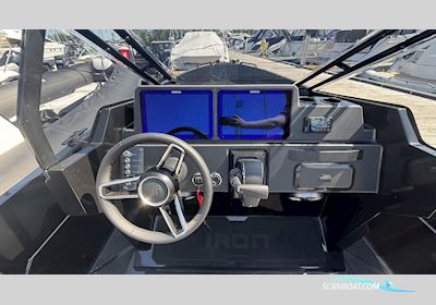 IRON 827 Motorboot 2025, mit Mercury 400 V10 Racing motor, Sweden