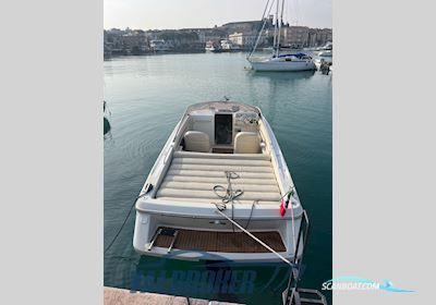 Ilver Nyuma 24 Motorboot 1996, mit Volvo Penta 5.7 Gxi motor, Italien