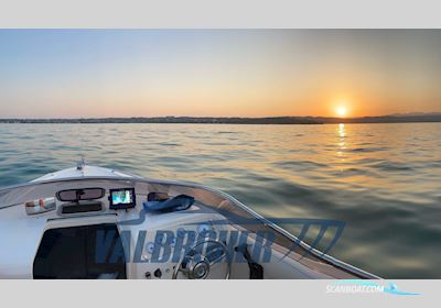 Ilver Nyuma 24 Motorboot 1996, mit Volvo Penta 5.7 Gxi motor, Italien