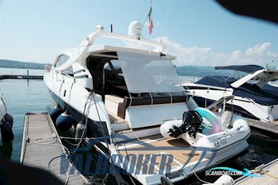 Innovazioni e Progetti IP 54 Motorboot 2009, mit Volvo Penta D11 IPS 800 motor, Italien