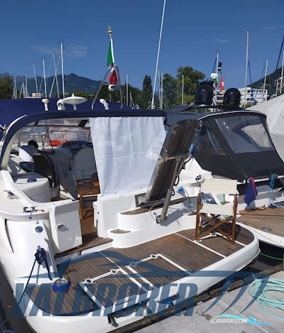 Innovazioni e Progetti MIRA 37 Motorboot 2004, mit Volvo Penta KAD 300-A motor, Italien