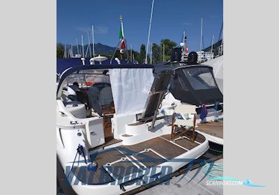 Innovazioni e Progetti Mira 37 Motorboot 2004, mit Volvo Penta Kad 300-A motor, Italien