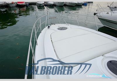 Innovazioni e Progetti Mira 37 Motorboot 2004, mit Volvo Penta Kad 300-A motor, Italien