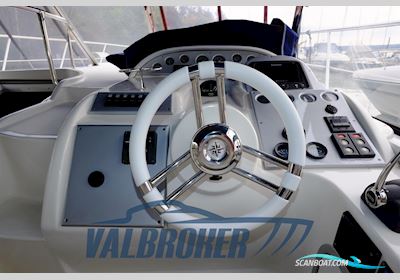 Innovazioni e Progetti Mira 37 Motorboot 2004, mit Volvo Penta Kad 300-A motor, Italien