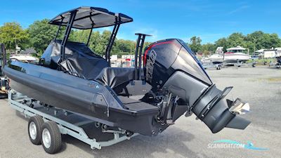 Iron 827 Motorboot 2023, mit Mercury motor, Sweden