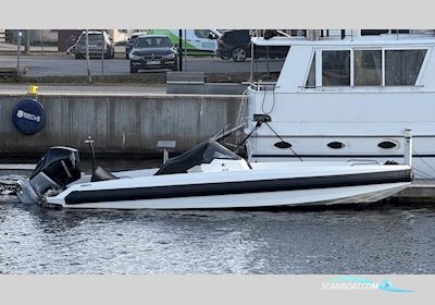 Iron 827 Motorboot 2021, mit Mercury motor, Sweden
