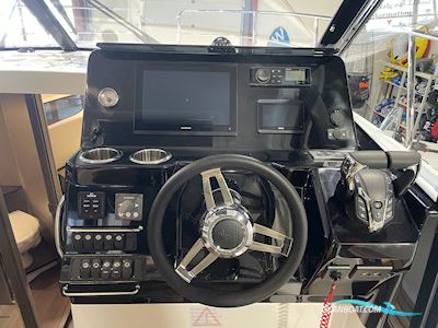 Jeanneau 1095 Merry Fisher Cruiser Motorboot 2024, mit Twin Yamaha F300Usb2 motor, Dänemark