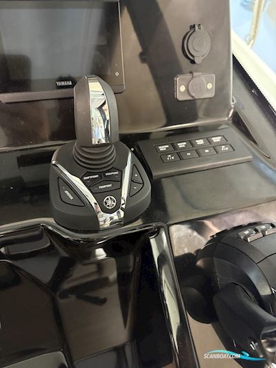 Jeanneau 1095 Merry Fisher Cruiser Motorboot 2024, mit Twin Yamaha F300Usb2 motor, Dänemark