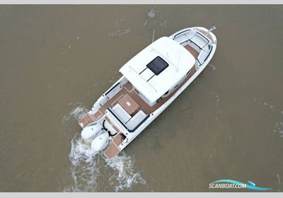 Jeanneau Cap Camarat 10.5 CC Motorboot 2024, mit Yamaha F425 Sbw motor, England