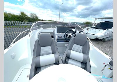 Jeanneau Cap Camarat 6.5 WA Motorboot 2024, mit Suzuki motor, England