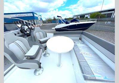 Jeanneau Cap Camarat 6.5 WA Motorboot 2024, mit Yamaha motor, England