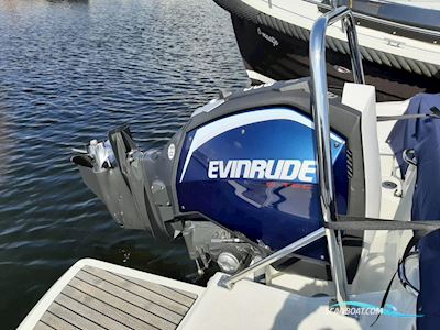 Jeanneau Cap Camarat 7.5 WA Motorboot 2017, mit Evinrude motor, Niederlande
