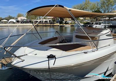 Jeanneau Cap Camarat 8.5 CC Motorboot 2013, mit Verado motor, Frankreich