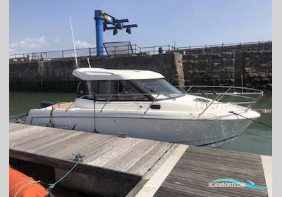 Jeanneau Merry Fisher 755 Motorboot 2013, mit Suzuki DF150 motor, England