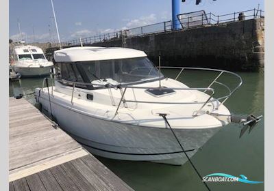 Jeanneau Merry Fisher 755 Motorboot 2013, mit Suzuki DF150 motor, England
