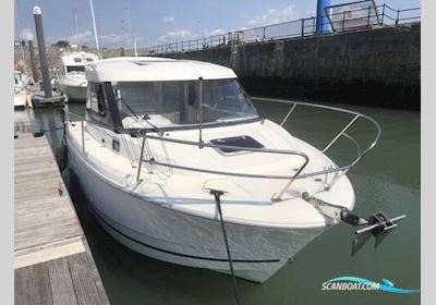 Jeanneau Merry Fisher 755 Motorboot 2013, mit Suzuki DF150 motor, England