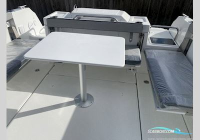 Jeanneau Merry Fisher 795 Sport Motorboot 2024, mit Yamaha F200XCA motor, England