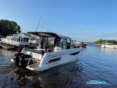 Jeanneau Merry Fisher 895 Offshore Met Joystick Suzuki Electric Steer by Wire Stuursysteem Motorboot 2022, mit Suzuki 2x 150 Apx motor, Niederlande