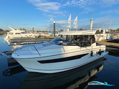 Jeanneau Merry Fisher 895 met boeg en heckschroef Motorboot 2018, mit Suzuki motor, Niederlande