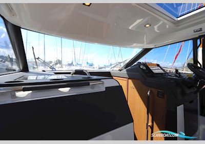 Jeanneau NC 33 Motorboot 2019, Niederlande