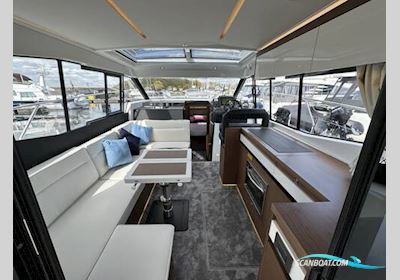 Jeanneau NC 37 Motorboot 2023, mit Volvo D4 270 DP motor, England